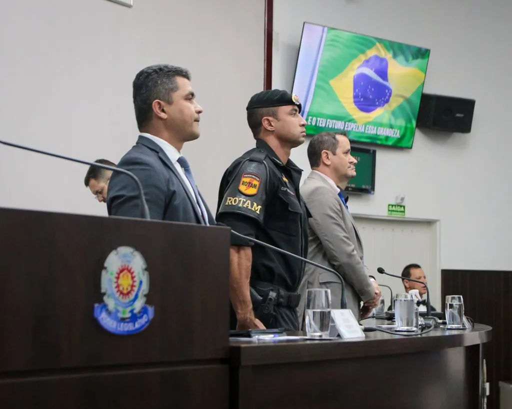Solenidade entrega medalha Tiradentes