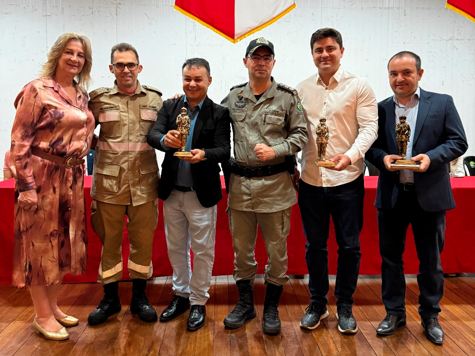 Secretário do Entorno prestigia solenidade de apresentação dos novos soldados e aula inaugural do Proebom em Luziânia